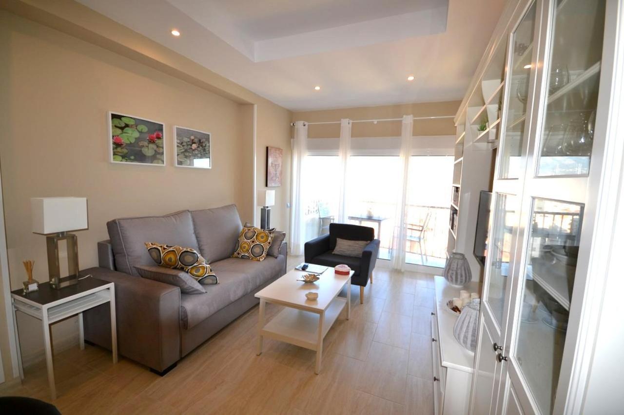 Fuengirola. Bonito Apartamento En Paseo Maritimo. Espectaculares Vistas Al Mar. Primera Linea Екстериор снимка